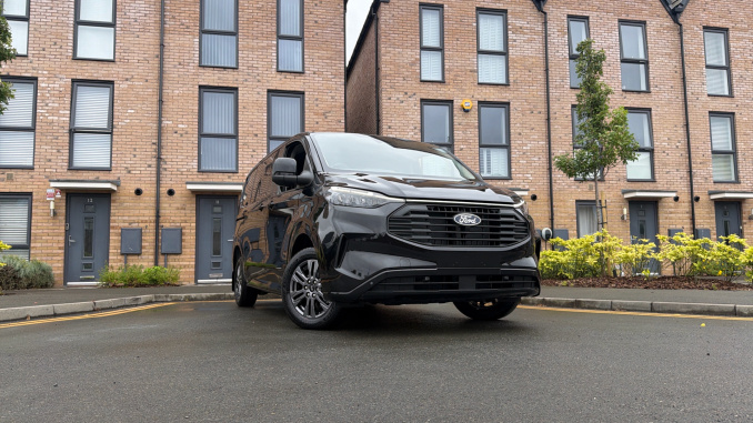 Ford Transit Custom 320 L1 Diesel Fwd 2.0 EcoBlue 136ps H1 Double Cab Van Limited - Image 32